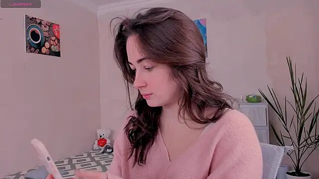 cClandesTina online show from 11.22.25