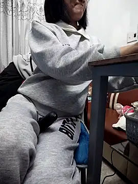 Haralushiaaa online show from 11.21.25