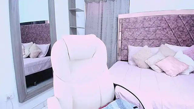  Lakshmi hotx online show from 02.05.25