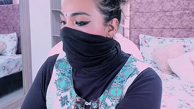  Lakshmi hotx online show from 02.13.25