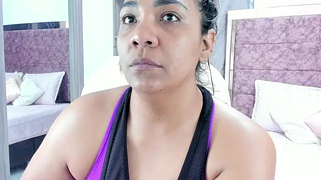  Lakshmi hotx online show from 02.21.25