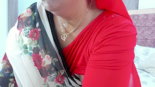  Lakshmi hotx online show from 02.25.25