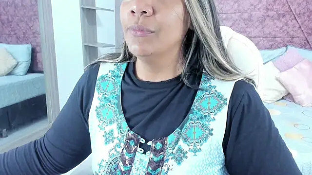  Lakshmi hotx online show from 03.21.25