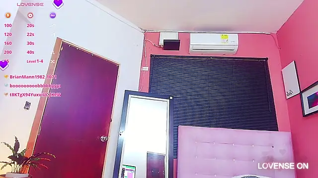 littleebluee online show from 01.18.25