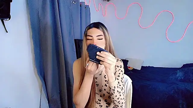 Stefhania susej online show from 01.10.26