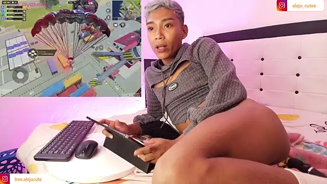 Snapshot of alejo_cute chatting on 01.05.25 alejo cute online show from 01.05.25