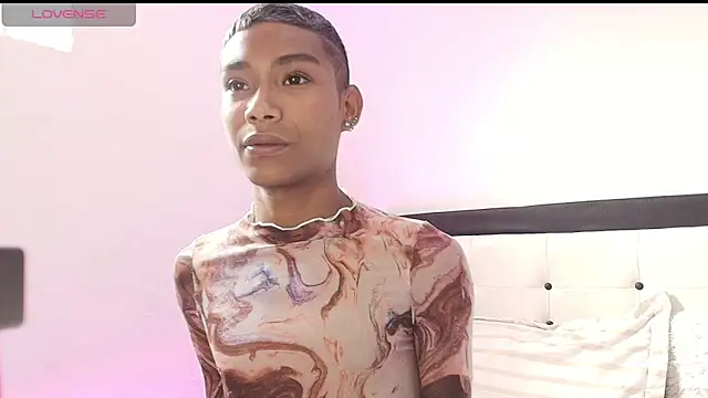 Snapshot of alejo_cute chatting on 02.01.25 alejo cute online show from 02.01.25