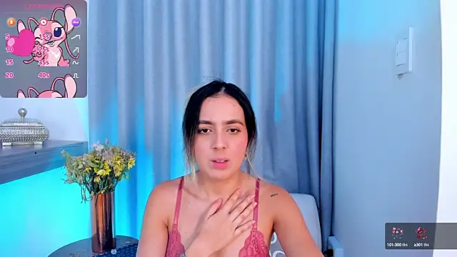 Lucyortiz  online show from 02.13.25