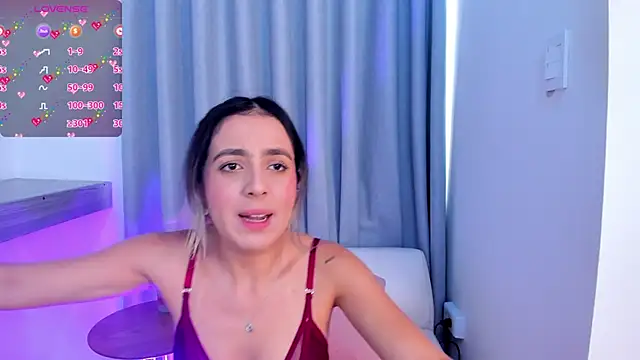 Lucyortiz  online show from 02.20.25