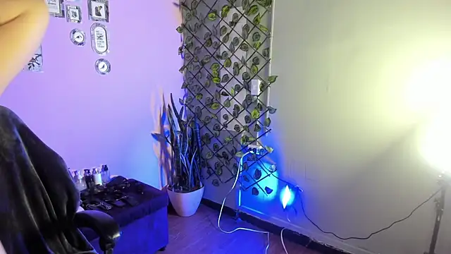 Amy hoy69 online show from 11.12.25