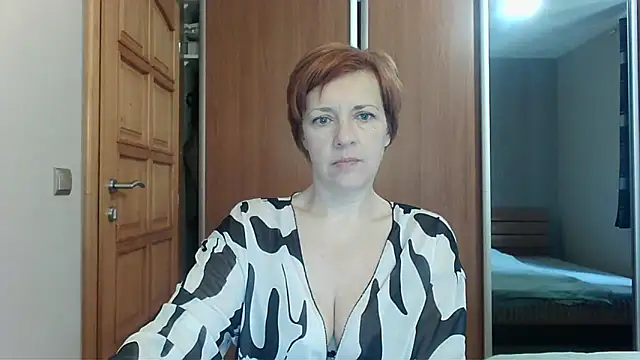 LoraLoraMay online show from 04.23.26