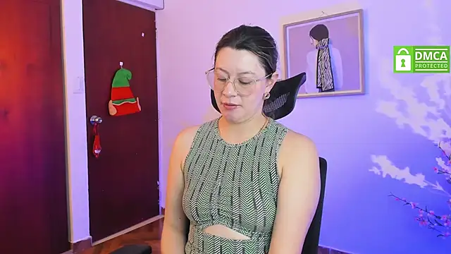 Chanelll Taylorr  online show from 01.04.25