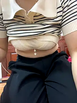 Milk Mom99 online show from 11.01.25