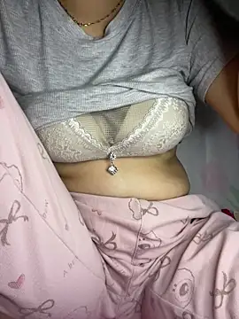 Milk Mom99 online show from 12.19.25