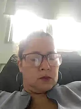 Snapshot of natally_ross21 chatting on 06.03.26 natally ross21 online show from 06.03.26