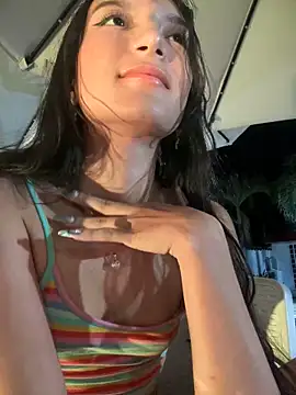 Snapshot of loly-yandere chatting on 01.19.25 loly-yandere online show from 01.19.25