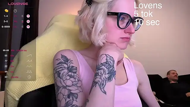 Sexy Sweets online show from 10.04.25