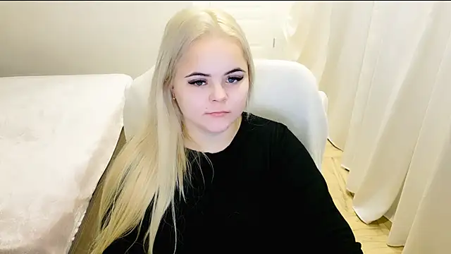 lovely-eyes online show from 12.06.24