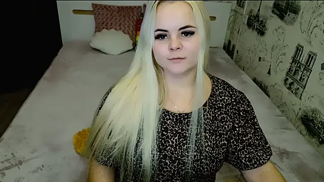 lovely-eyes online show from 01.11.26