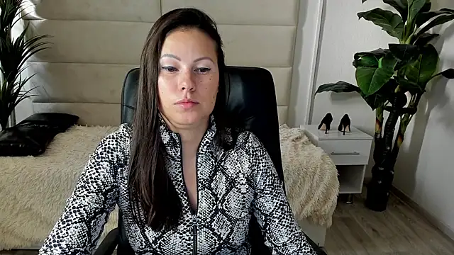 Snapshot of Dana__dom chatting on 09.26.25 Dana dom online show from 09.26.25