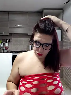 carolyne2023 online show from 11.18.25