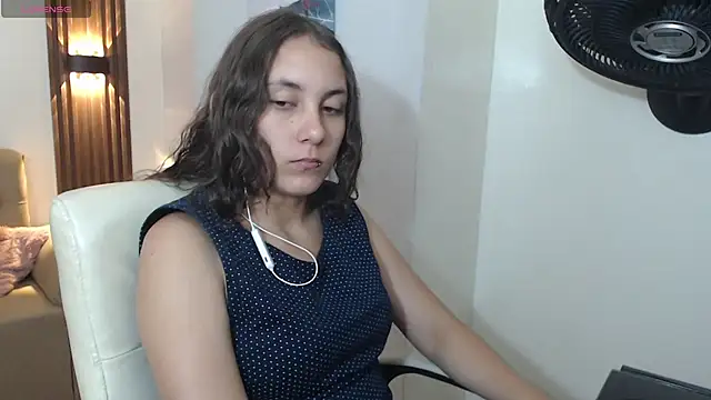 xlunna online show from 10.11.25