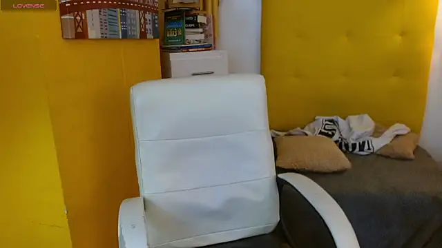 xlunna online show from 12.03.25