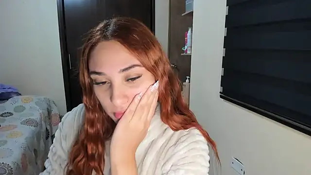 Amy Walker online show from 10.12.25