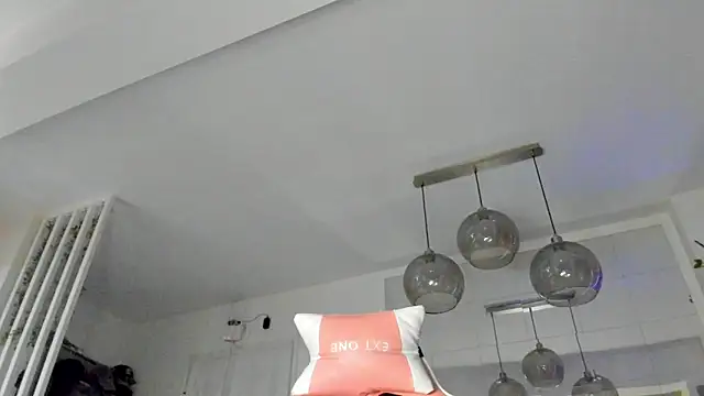 Snapshot of IreneVON chatting on 10.17.25 IreneVON online show from 10.17.25