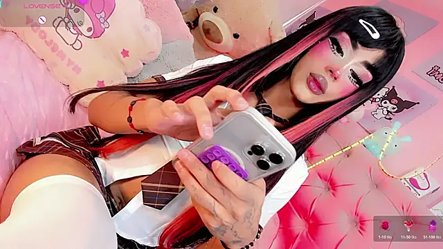 Cute Roxxy online show from 02.06.26