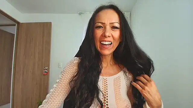 Kasandra Mature  online show from 12.31.24