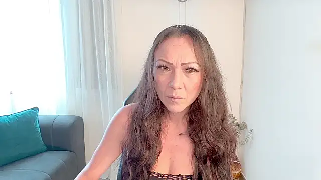 Kasandra Mature  online show from 09.10.25