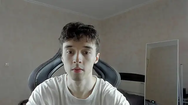 Snapshot of MasonWarholl chatting on 02.15.26 MasonWarholl online show from 02.15.26