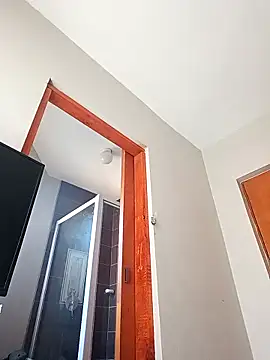 Mayo01  online show from 10.16.25