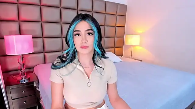 AnnyHizzle online show from 01.23.25