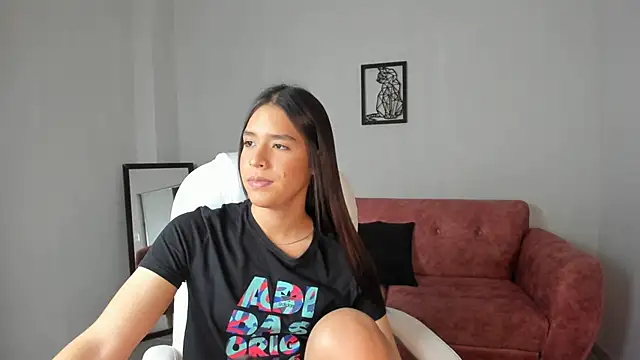 Alice23jones online show from 01.04.25