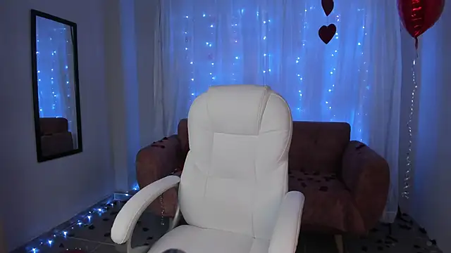 Alice23jones online show from 02.15.25
