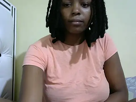 Snapshot of nelly_shyn chatting on 10.11.25 nelly shyn online show from 10.11.25