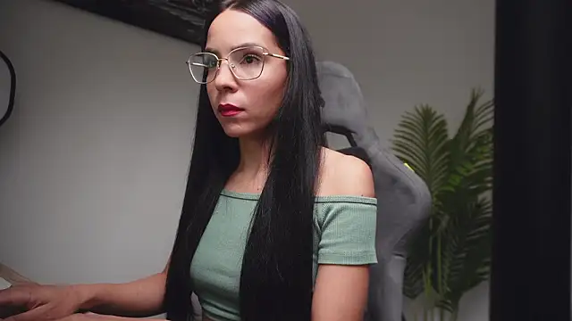 Snapshot of little-eli chatting on 03.04.26 little-eli online show from 03.04.26