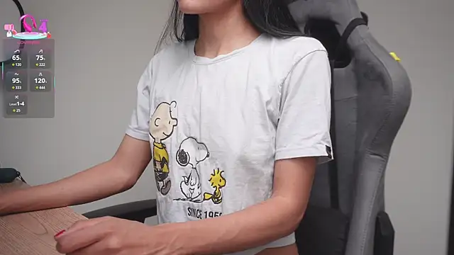 Snapshot of little-eli chatting on 04.12.26 little-eli online show from 04.12.26