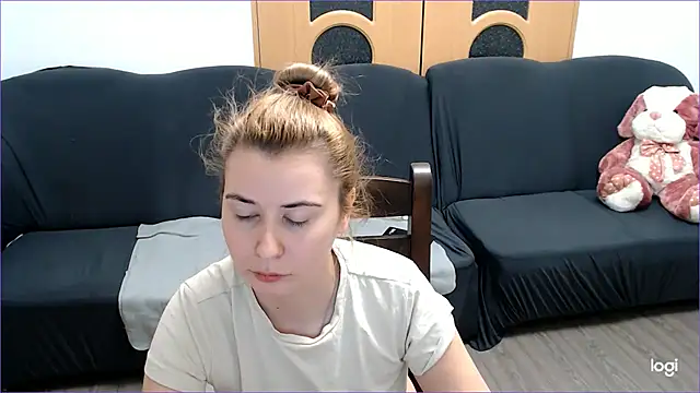 VioletaFlower7 online show from 01.23.25