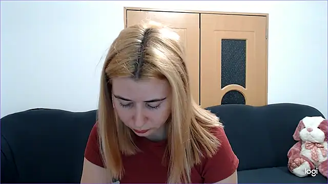 VioletaFlower7 online show from 02.17.25