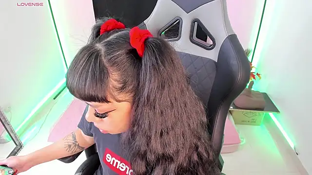 zoesullivan online show from 12.26.24