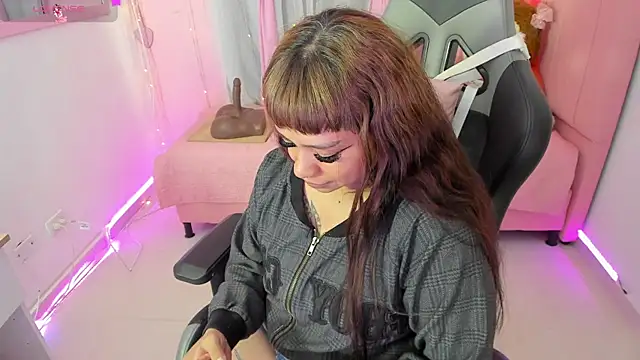 zoesullivan online show from 09.20.25