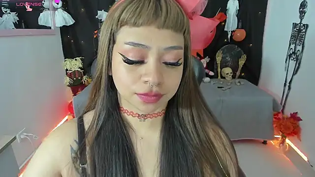 zoesullivan online show from 10.03.25