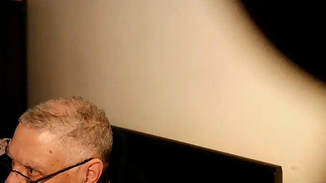 100Tauros online show from 02.08.25
