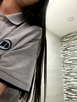 liaqueen610 online show from 09.15.25