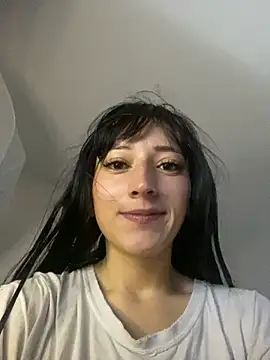 liaqueen610 online show from 10.15.25