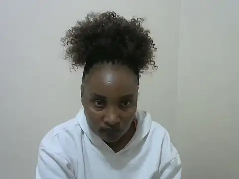 StacyGee24 online show from 10.04.25