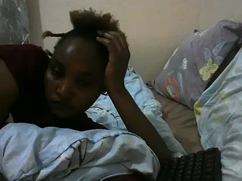 Snapshot of StacyGee24 chatting on 11.23.25 StacyGee24 online show from 11.23.25